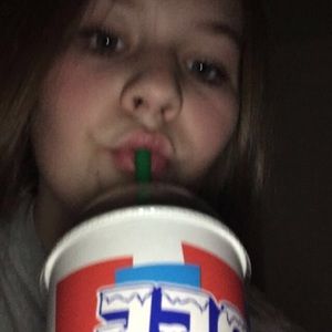 Meet your Posher, Faith